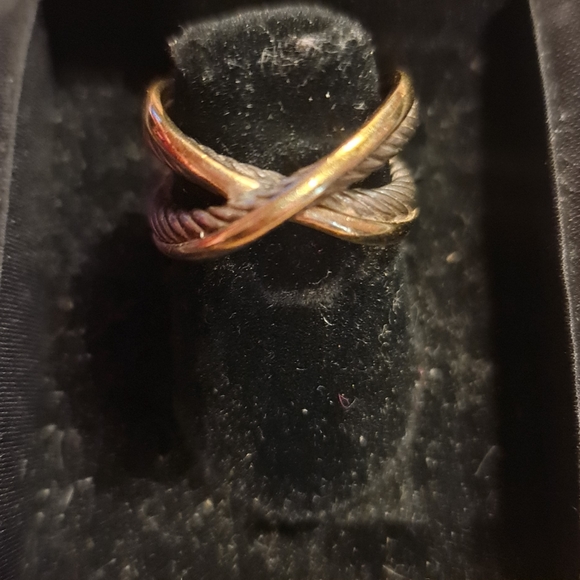 David Yurman Jewelry - David Yurman 18k Gold/925 Silver Crossover Ring Size 6